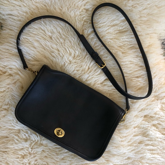 SOLD - Vintage Coach leather crossbody bag - black - Picture 8 of 9